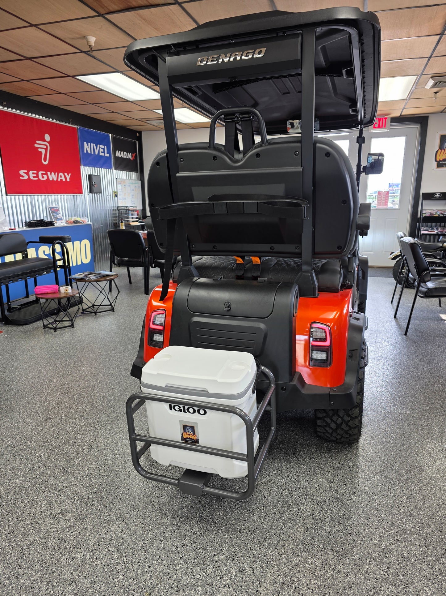 Denago Rover XL Cooler Carrier with included Cooler
